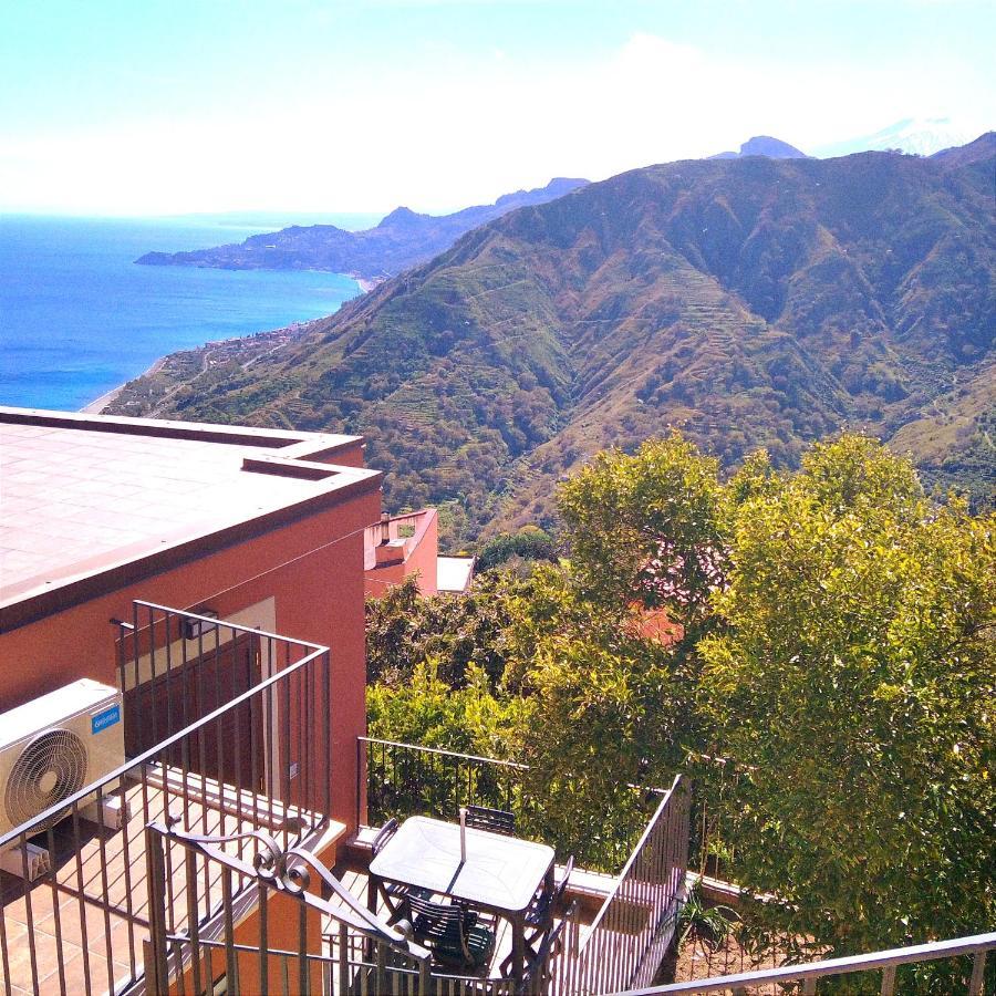 Villa Casa Francesco à Forza dʼAgro Extérieur photo